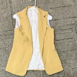 SHEIN Yellow Sleeveless Vest